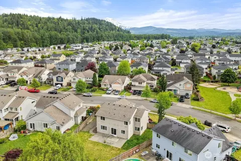 View/Area - 209 Burr St NE, Orting, WA 98360 photo 2 of 4
