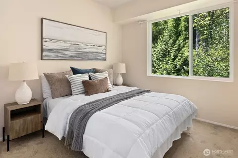 3213 Harbor Ave SW #301, Seattle, WA 98126