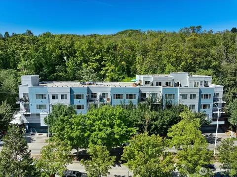 3213 Harbor Ave SW #301, Seattle, WA 98126