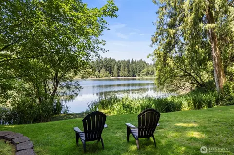 12995 Lake Shore Dr NW, Poulsbo, WA 98370