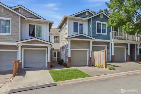 5001 Davis Pl S #E, Renton, WA 98055
