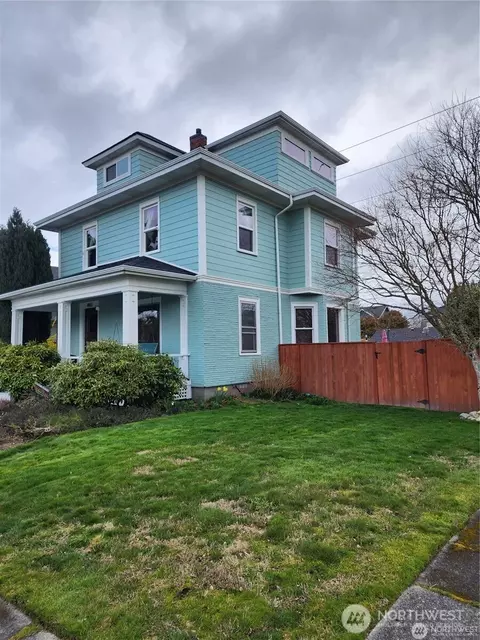 1403 N Anderson St, Tacoma, WA 98406