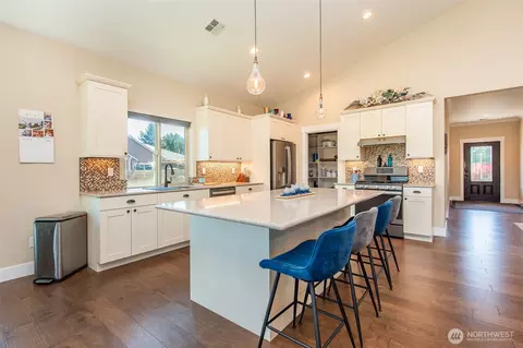 Kitchen - 10 Perch Dr, Sequim, WA 98382 photo 1 of 6