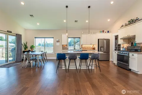 Kitchen - 10 Perch Dr, Sequim, WA 98382 photo 6 of 6