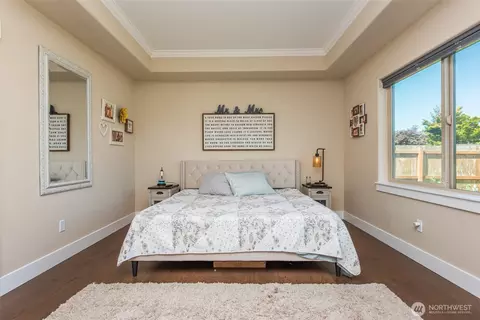 Bedroom - 10 Perch Dr, Sequim, WA 98382 photo 3 of 6