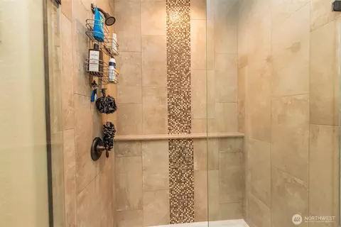Bath - 10 Perch Dr, Sequim, WA 98382 photo 4 of 4