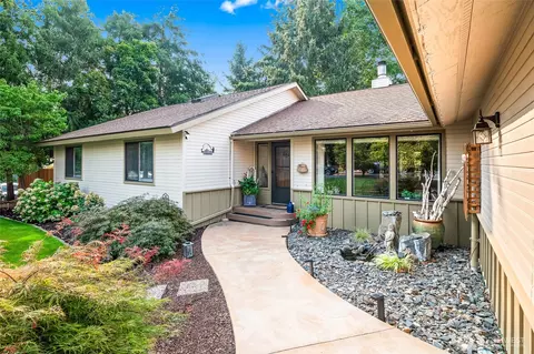 2015 Center Court Dr, Wenatchee, WA 98801