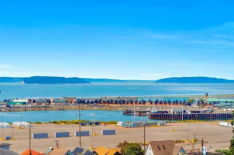 View/Area - 2522 Rucker Ave #303, Everett, WA 98201 photo 3 of 5