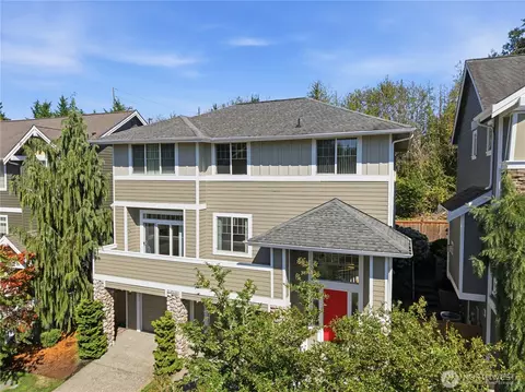 1423 Cherry Ave, Fircrest, WA 98466