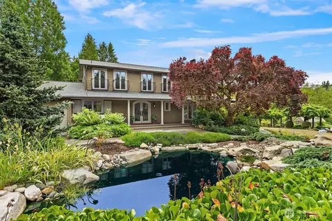 7195 High School Rd NE, Bainbridge Island, WA 98110