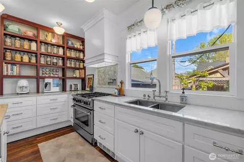 815 N Fife St, Tacoma, WA 98406