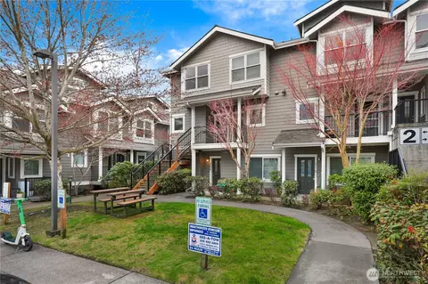7322 Rainier Ave SE #209, Seattle, WA 98118