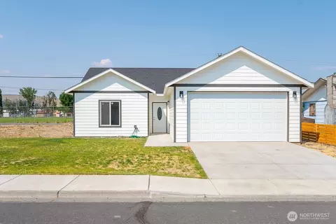 248 SE Pioneer Ave, Ephrata, WA 98823