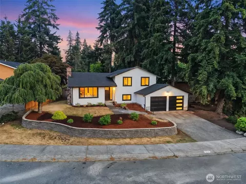 11707 SE 65th St, Bellevue, WA 98006