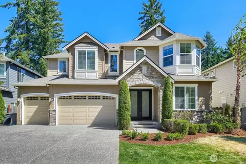 2122 215th Pl SE, Sammamish, WA 98075