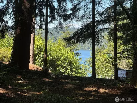 1234 S Keyport Rd NE, Poulsbo, WA 98370