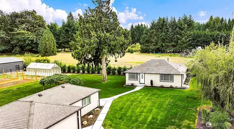 5511 Waller Rd E, Tacoma, WA 98443