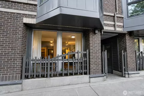 Exterior - 1420 E Pine St #E6, Seattle, WA 98122 photo 1 of 7