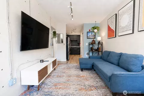 Living - 1420 E Pine St #E6, Seattle, WA 98122 photo 2 of 2