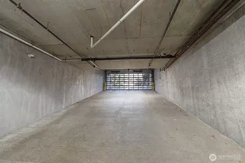 Exterior - 1420 E Pine St #E6, Seattle, WA 98122 photo 3 of 7