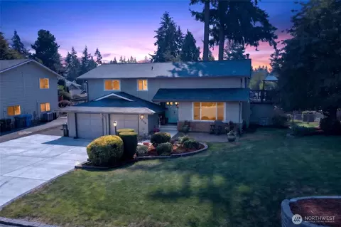 2622 211th Ave E, Lake Tapps, WA 98391
