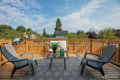 Exterior - 1702 Rainier Ave, Everett, WA 98201 photo 7 of 15