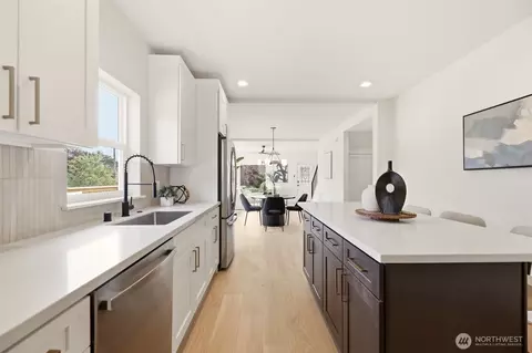 Kitchen - 1702 Rainier Ave, Everett, WA 98201 photo 4 of 4