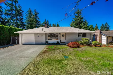16821 19th Ave SW, Normandy Park, WA 98166