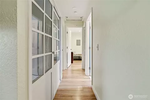Entry Way - 3208 21st St, Everett, WA 98201 photo 2 of 2