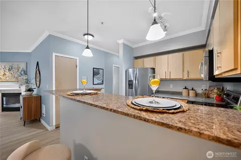 Kitchen - 10709 Valley Viewrd #C101, Bothell, WA 98011 photo 3 of 3