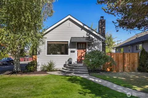 8062 30th Ave NW, Seattle, WA 98117