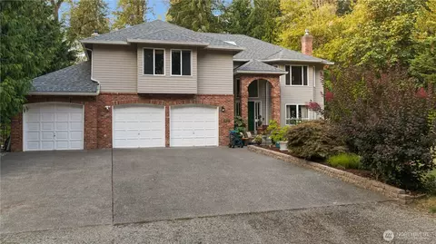 23924 SE 186th St, Maple Valley, WA 98038