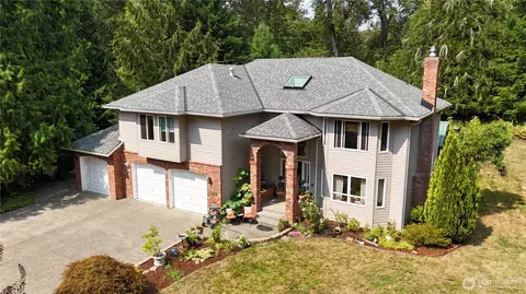 23924 SE 186th St, Maple Valley, WA 98038