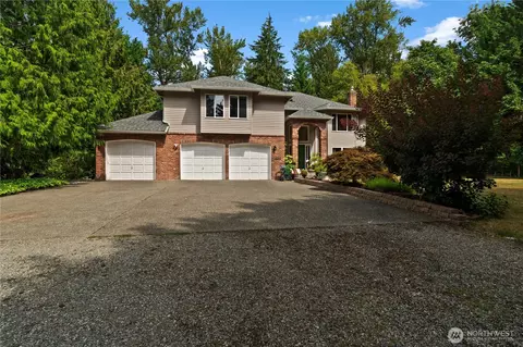 23924 SE 186th St, Maple Valley, WA 98038
