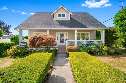 1200 Elm St, Lynden, WA 98264