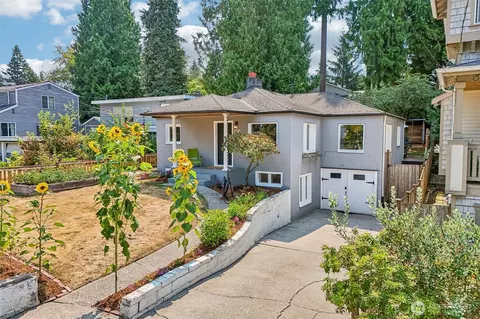 1025 NE 103rd St, Seattle, WA 98125