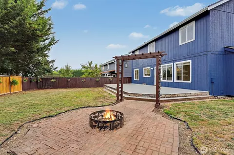 Exterior - 19307 73rd Ave E, Spanaway, WA 98387 photo 10 of 10