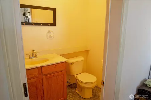 Bath - 191 Quail Meadows Dr, Sequim, WA 98382 photo 3 of 3