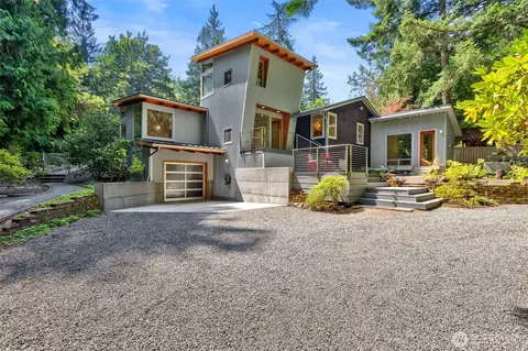 7641 NE North St, Bainbridge Island, WA 98110