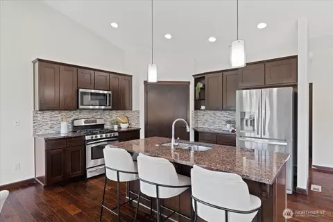 Kitchen - 7523 Broadway, Everett, WA 98203 photo 2 of 3