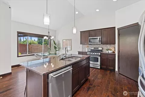 Kitchen - 7523 Broadway, Everett, WA 98203 photo 3 of 3