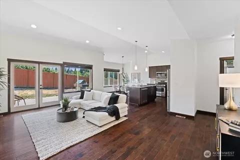 Living - 7523 Broadway, Everett, WA 98203 photo 1 of 3