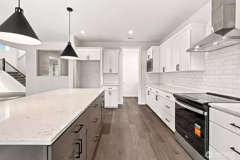 Kitchen - 1632 Lockridge Loop E #11, Enumclaw, WA 98022 photo 2 of 4