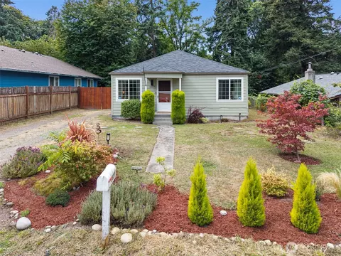 1827 Orange St SE, Olympia, WA 98501