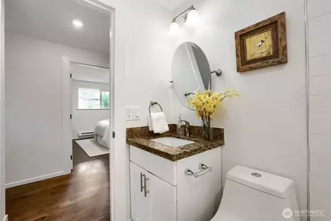Bath - 7508 Rainier Dr, Everett, WA 98203 photo 2 of 2