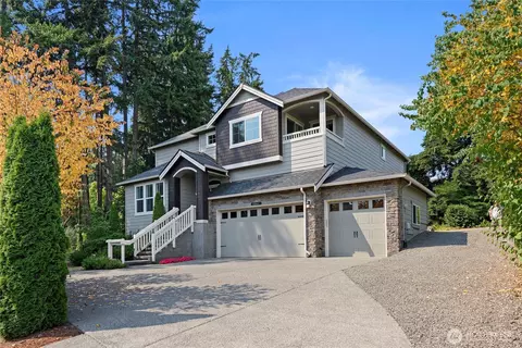 13844 La Vigne Ct NE, Bainbridge Island, WA 98110