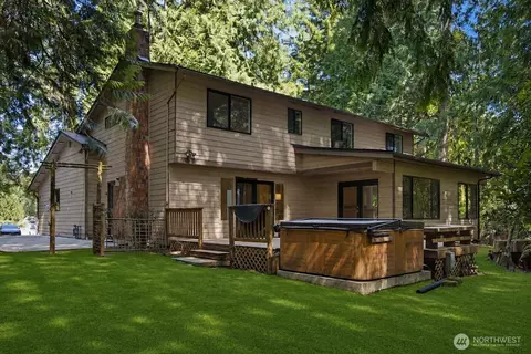 21926 SE 37th St, Sammamish, WA 98075