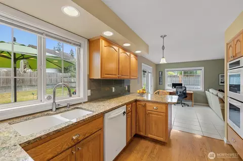 Kitchen - 4515 Forest Dr, Everett, WA 98203 photo 3 of 3
