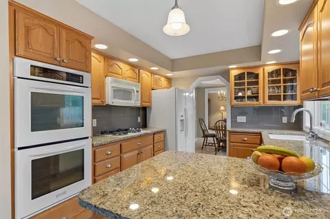 Kitchen - 4515 Forest Dr, Everett, WA 98203 photo 1 of 3