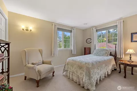 Bedroom - 4515 Forest Dr, Everett, WA 98203 photo 3 of 3